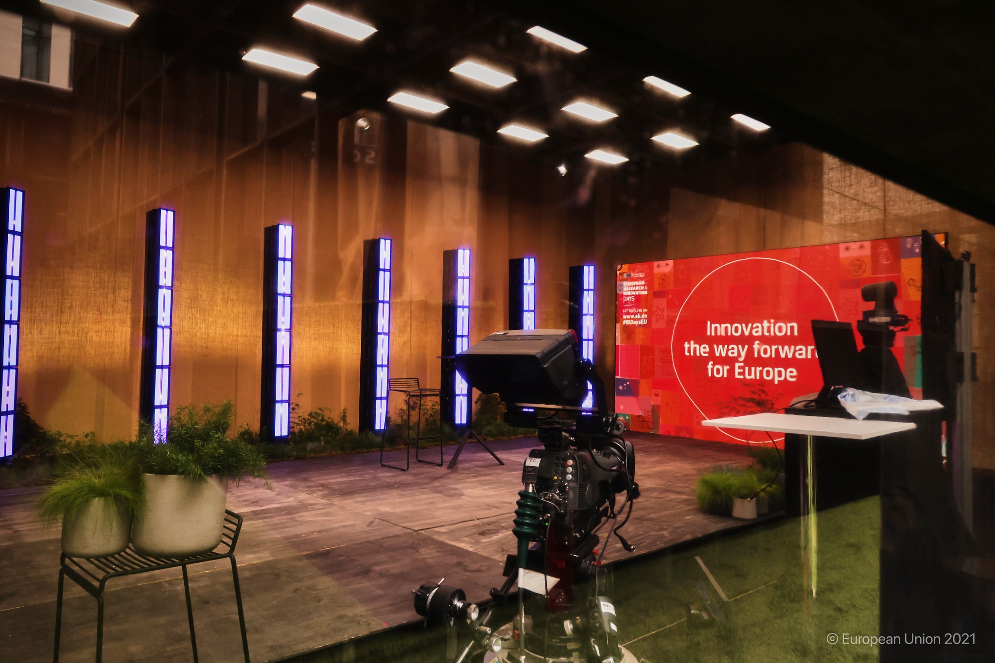 Phlippo Productions light audio sound licht Technical motion rigging The European Research Innovation Days VO event Brussel Belgium Belgie innovation