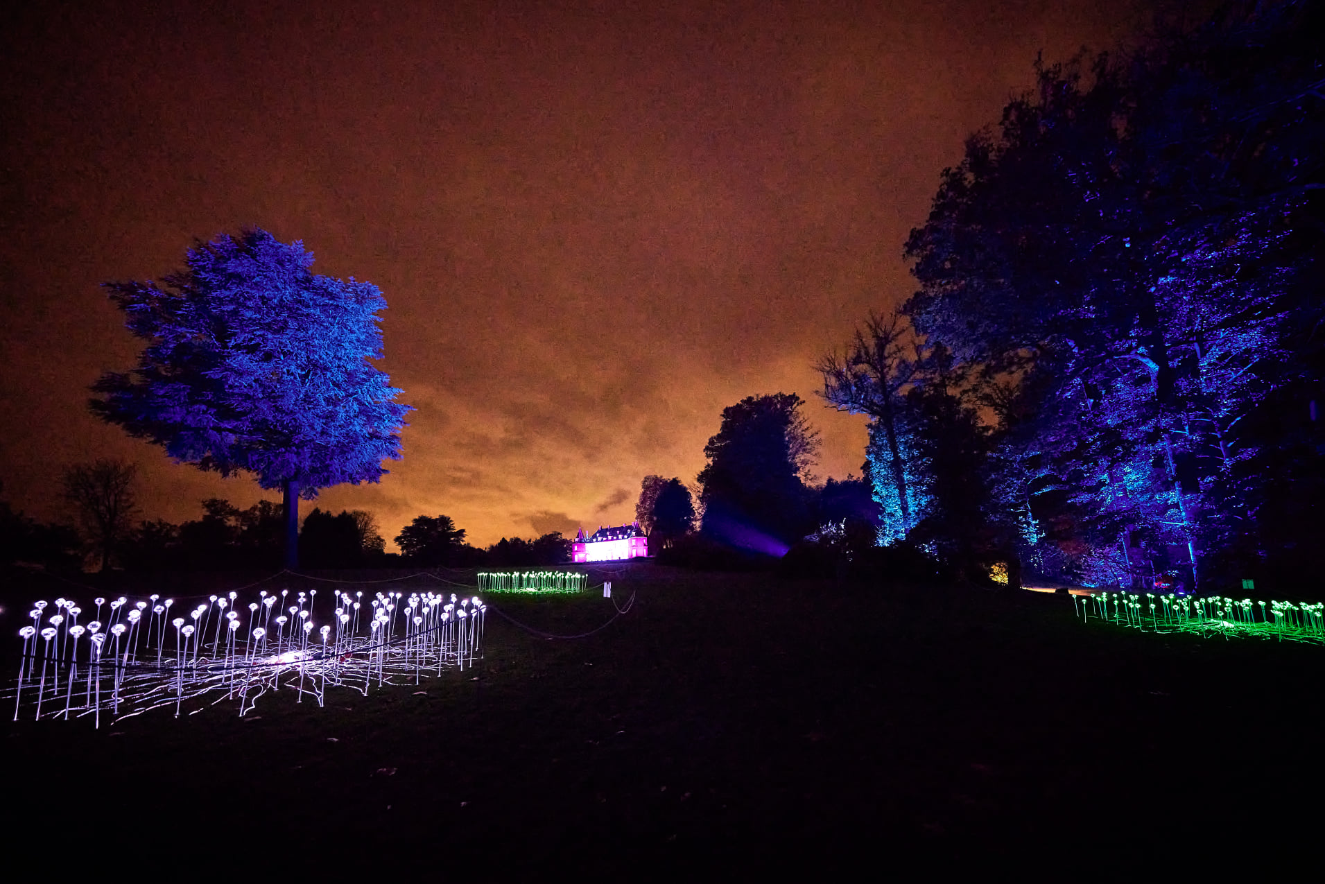 Phlippo Productions light audio sound licht Technical motion rigging Lanterna Magica forest tree lake gnome trail MB presents La Hulpe Belgium Belgie