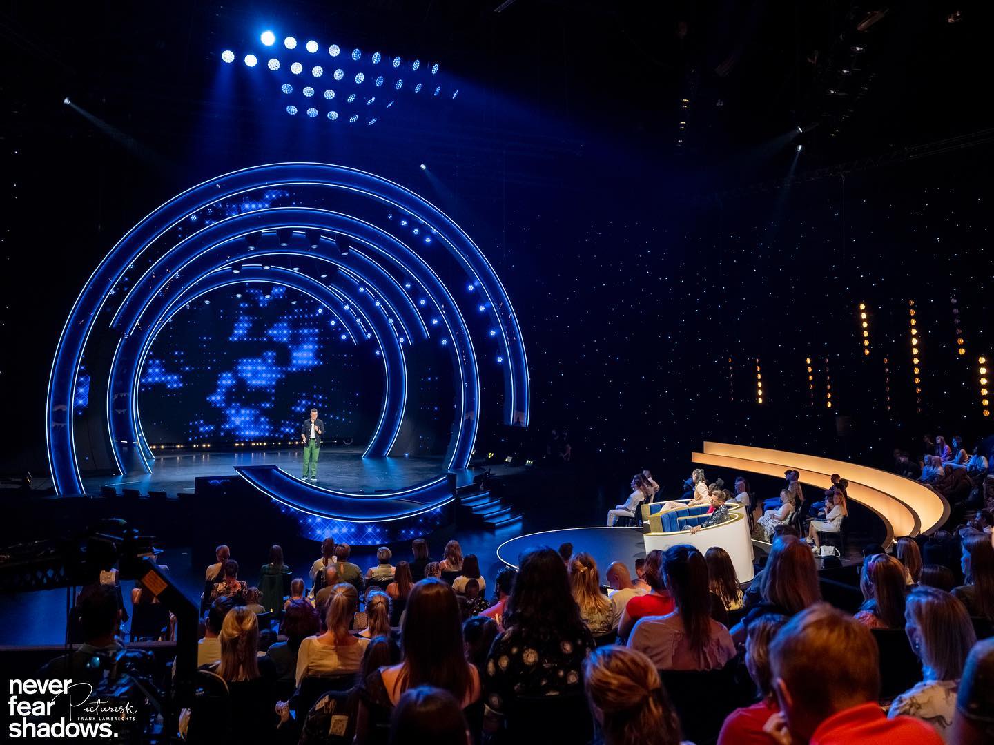 Come dance with me play4 Phlippo Productions licht light audio sound TV live show