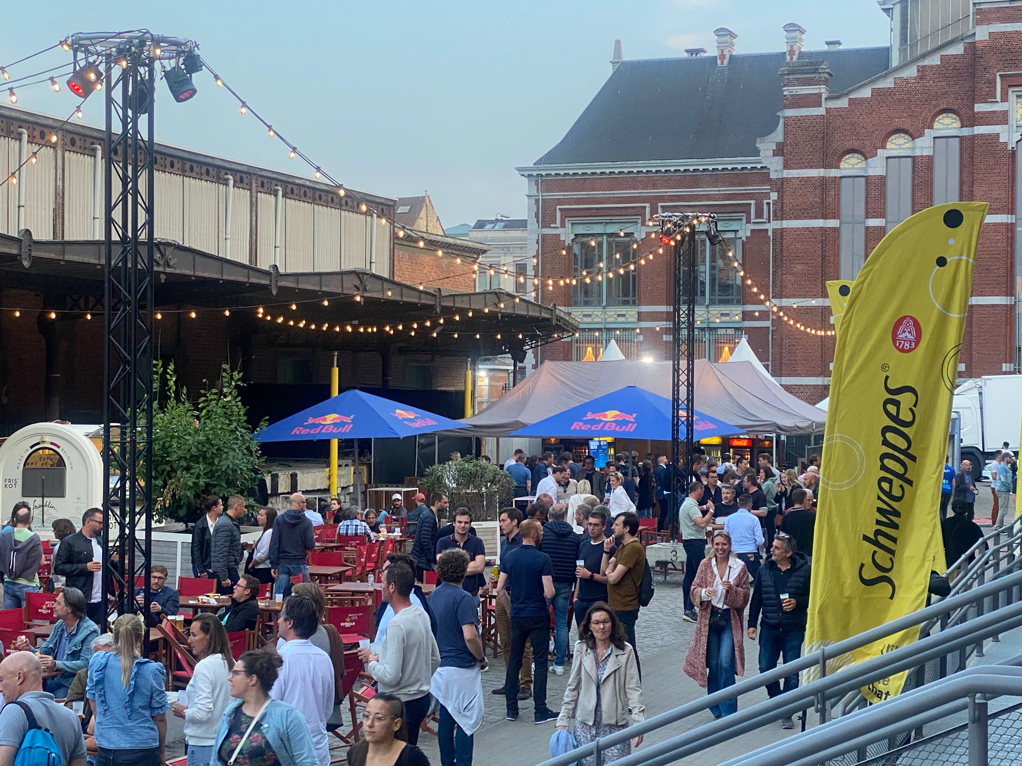 Phlippo Productions light audio sound licht Technical motion rigging Sportero Events Invisible inc World Padel Tour WPT Brussels Open Belgium Tour Taxis Circus 2022 court tennis