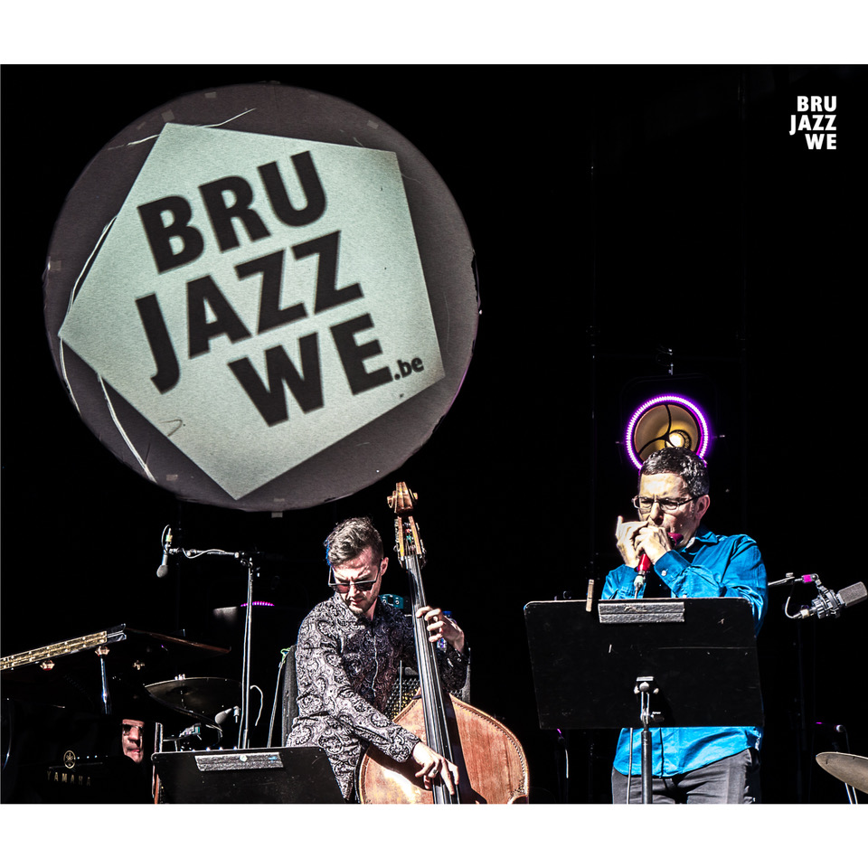 Brussel Jazz weekend Toots Thielemans tribute 100 years 2022 free concert stage contrabass L-acoustics CLF light