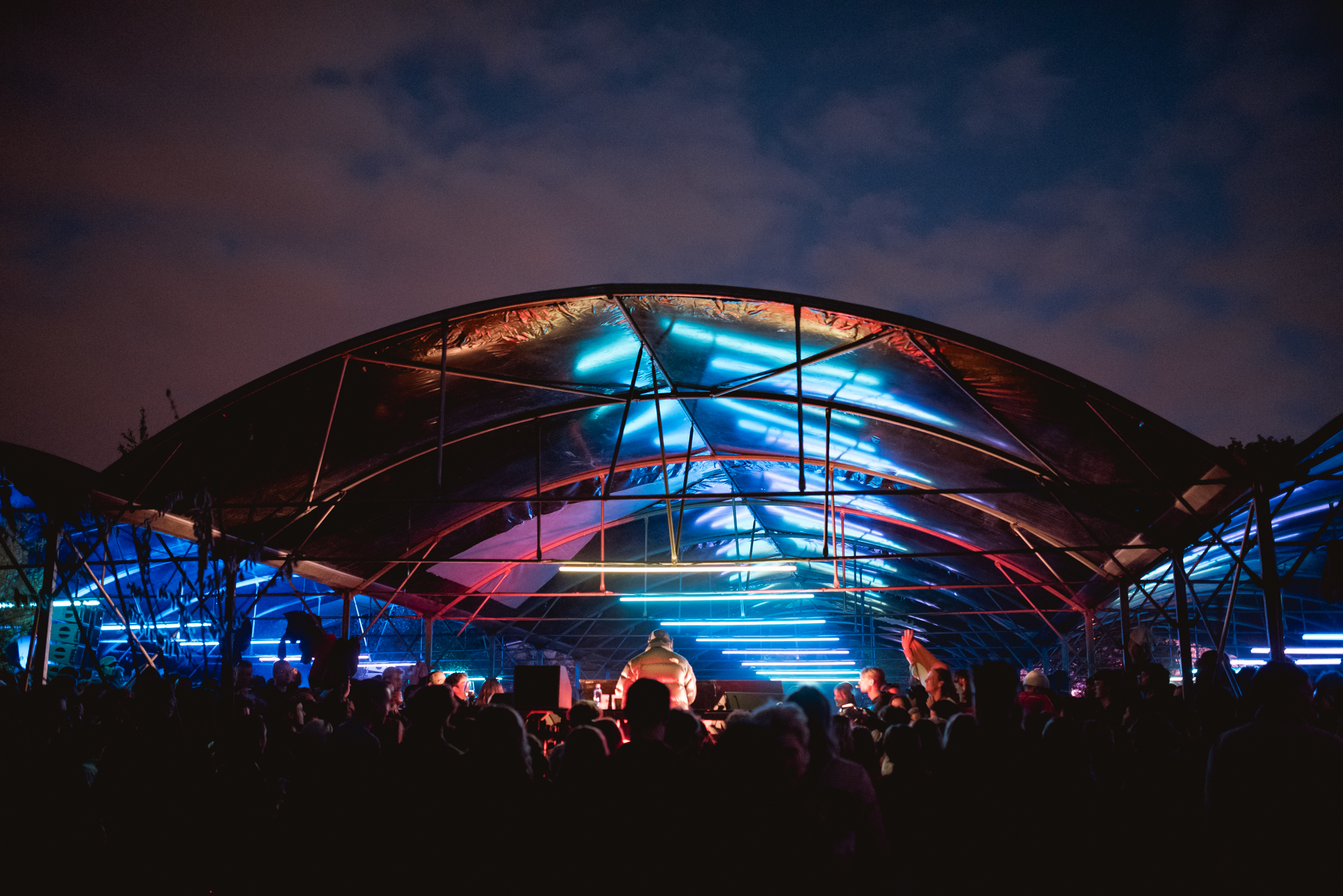 Horstartsandmusic Onkruid.studio Horst Onkruidvzw Ultima Award Architecture Art Arts innovative L-acoustics lights licht audio sound rigging Phlippo Technical Productions Asiat Vilvoorde tent
