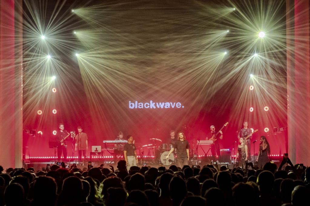 Blakwave dot Tour in De Roma Antwerp, view of the band on stage
