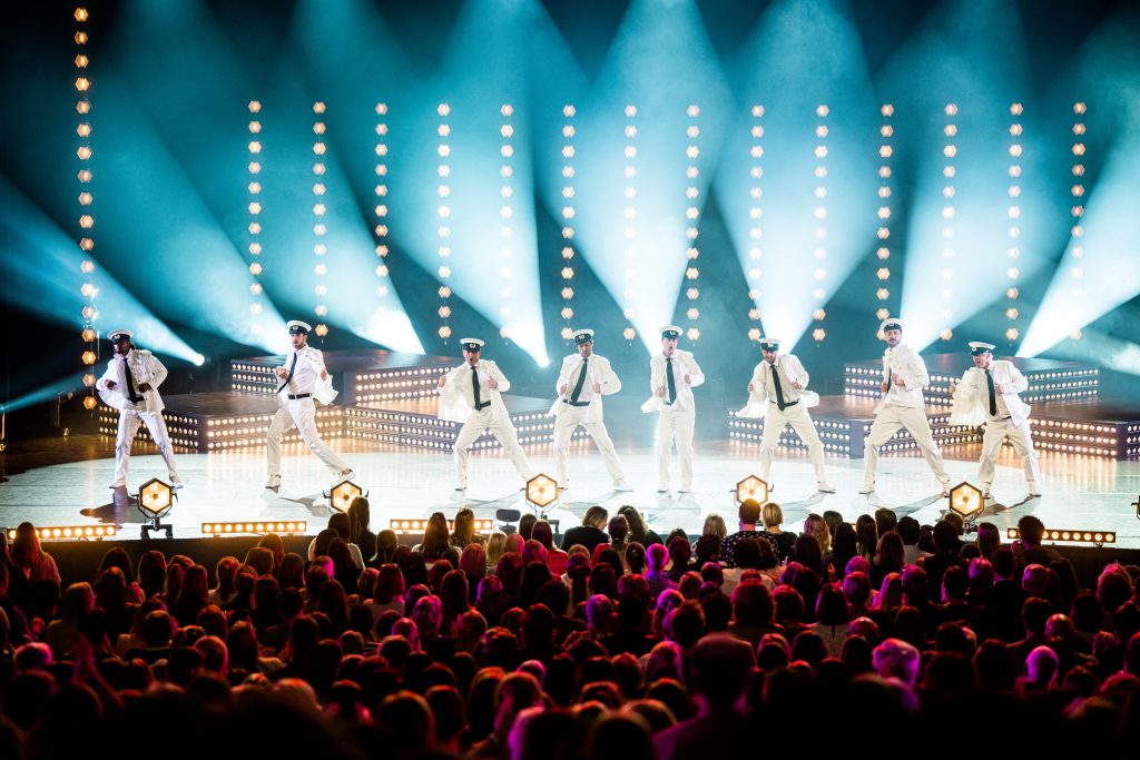 VRT PWL Alles in de strijd Kursaal Oostende strip act for a good cause: Kom op tegen kanker, lighting and rigging by Phlippo