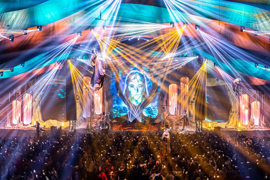Tomorrowland Winter 2023 Alpe d'huez We are one world mainstage lights Phlippo productions