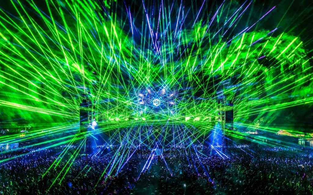 Decibel Outdoor Festival 2023 B2S Hilvarenbeek NL mainstage lights and audio Phlippo