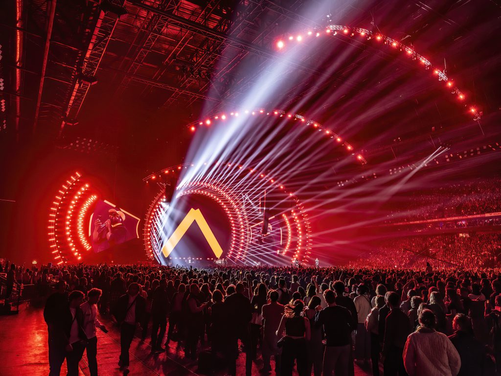 Phlippo Productions Lier Belgium Black Eyed Peas BEP Paris La Défense Arena Elevation World Tour Picturesk showplus noizboyz