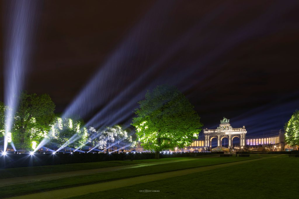 Visit Brussels April 2024 illuminating Jubelpark Loi tunnel at Parc Cinquantenaire light ceiling of 140 CLF Poseidon Beam Ultra fixtures, Step in Live, Eric Ostermann, Phlippo