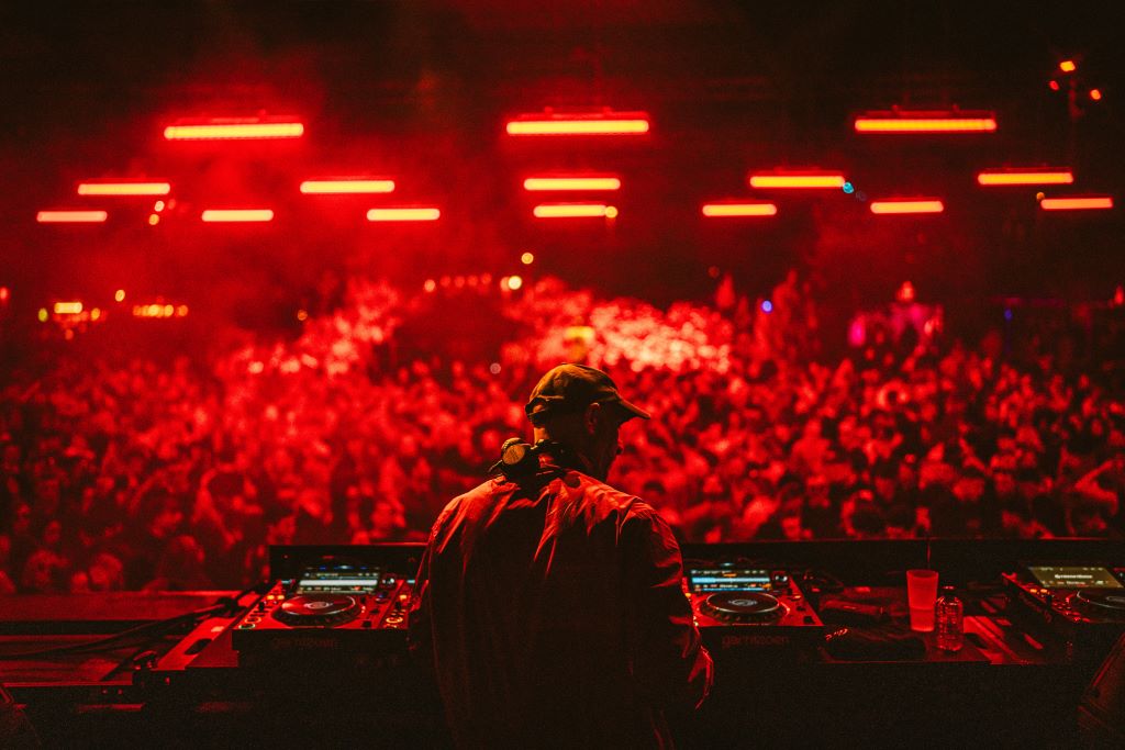 Garnizoen Festival Be-Mine Beringen Ascension Holiday 2024 CLF Lighting L Acoustics light audio rigging Phlippo Productions Sam Paganini