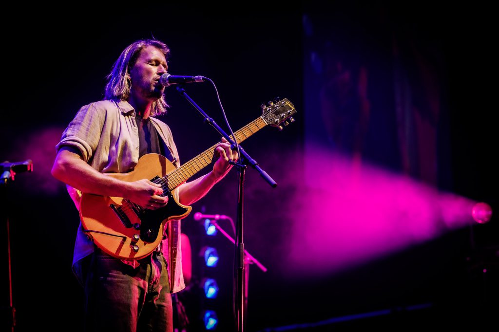 The Teskey Brothers live at Ziggo Dome Amsterdam Friendly Fire light sound video by Phlippo Productions