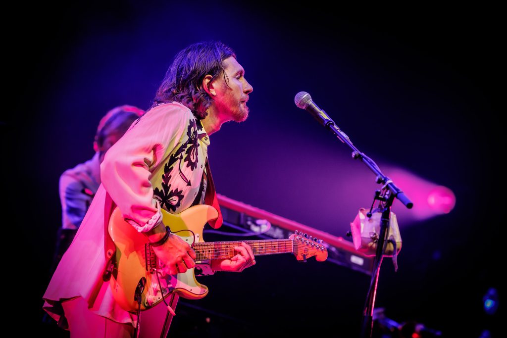 The Teskey Brothers live at Ziggo Dome Amsterdam Friendly Fire light sound video by Phlippo Productions