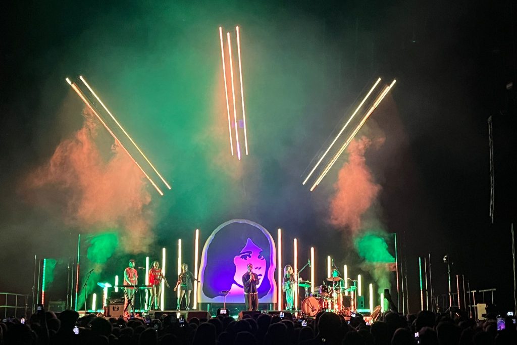 TV Girl traveling roadshow Lotto Arena AFAS Live Amsterdam light audio rigging by Phlippo Productions Friendly Fire