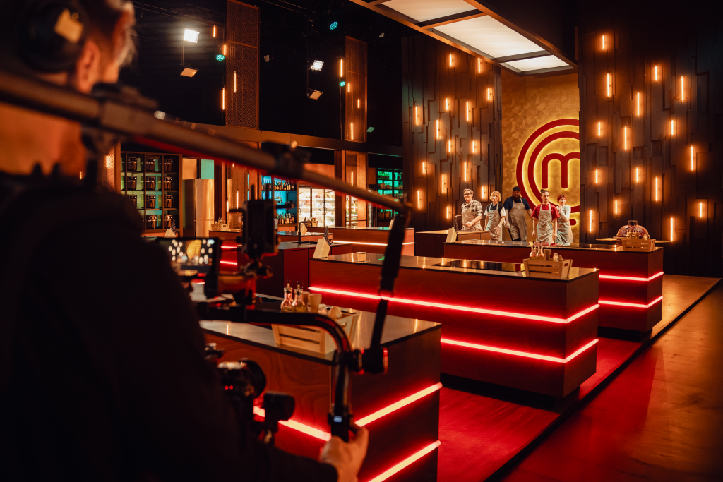 Celebrity Masterchef Season 3 2025 belgium Banijay light phlippo productions design never fear shadows Play4 contestants entering set