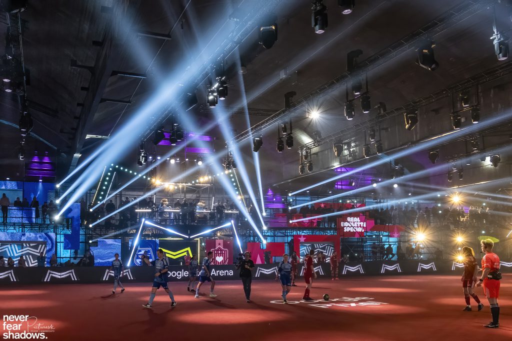 Masters of Madness Waagnatie Play4 light design by Never Fear Shadows, light and rigging Phlippo Productions, new competition football, sports, entertainment, TV